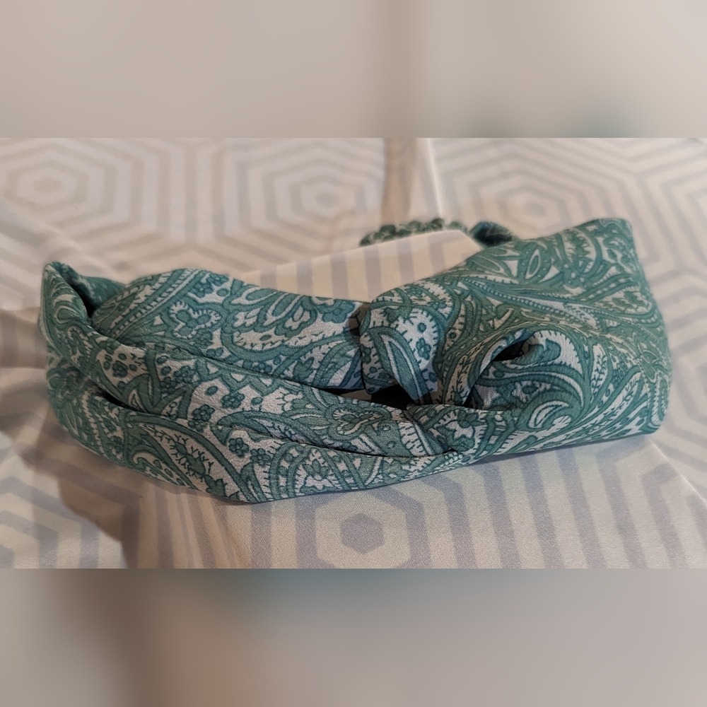 NWOT Silk Knotted Head Wrap with Elastic Back